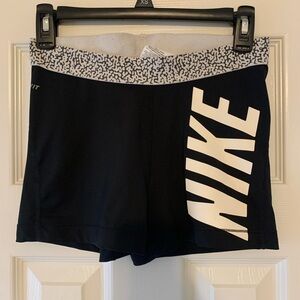 Nike Pro Women’s 3” Shorts Size Medium, Black